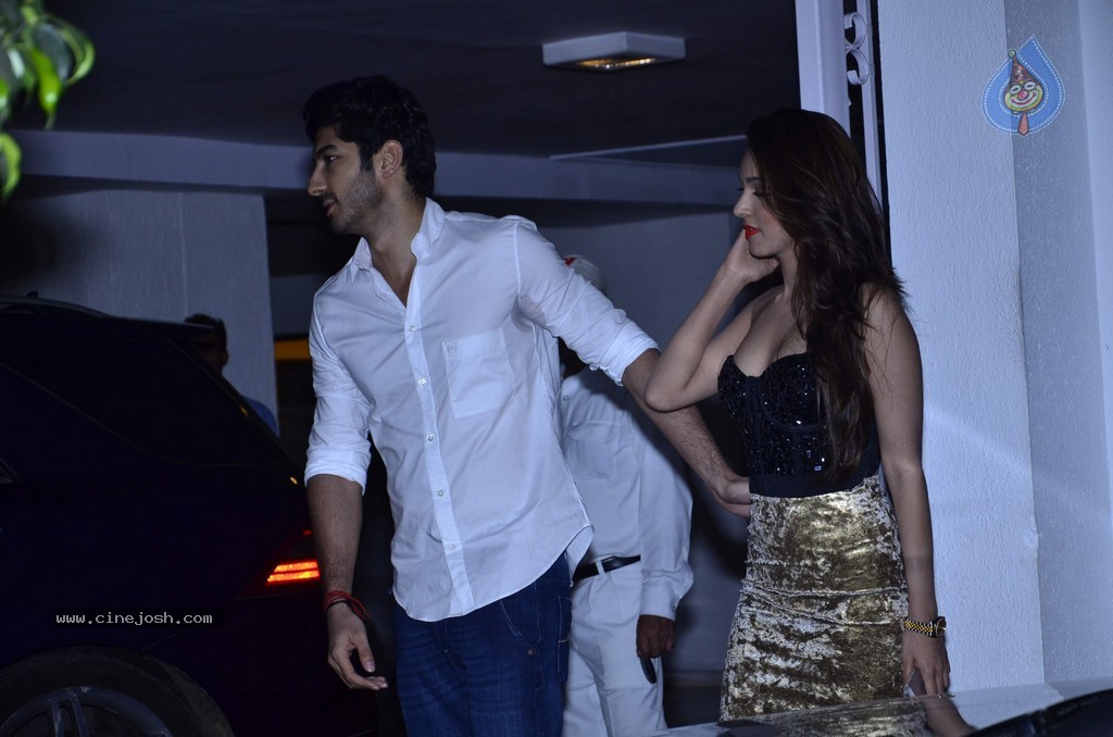 Bolly Celebs at Karan Johar 42nd Bday Party - 38 / 71 photos