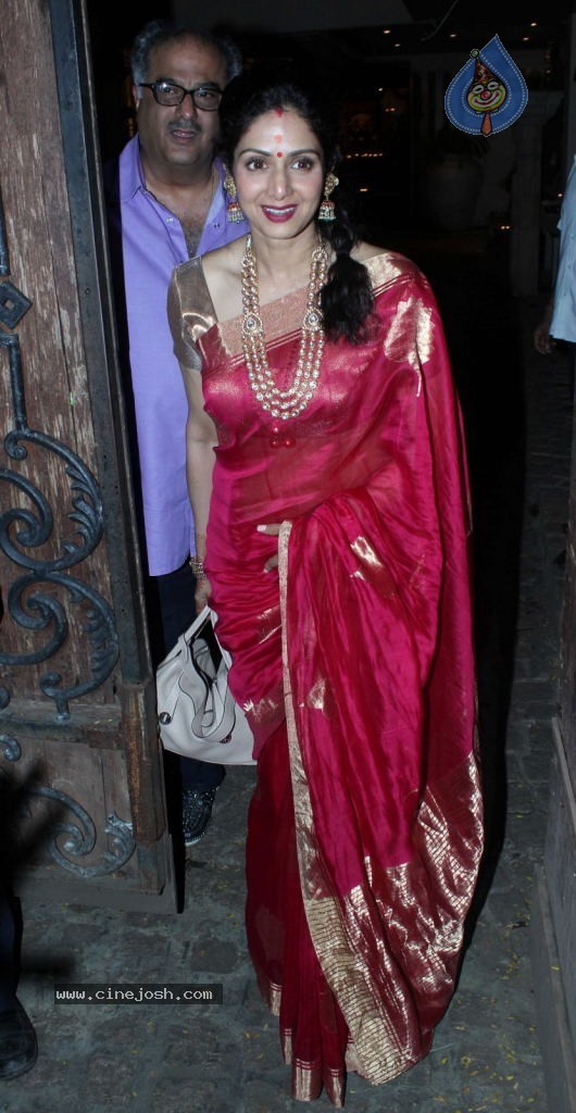 Bolly Celebs at Karva Chauth Party - 6 / 31 photos