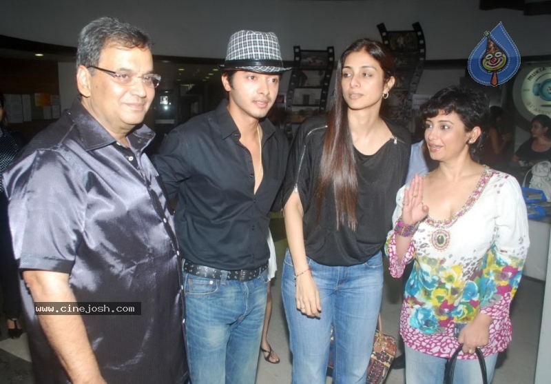 Bolly Celebs at Kashmakash Movie Special Show - 9 / 48 photos