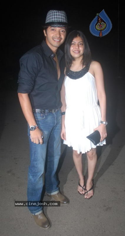 Bolly Celebs at Kashmakash Movie Special Show - 28 / 48 photos