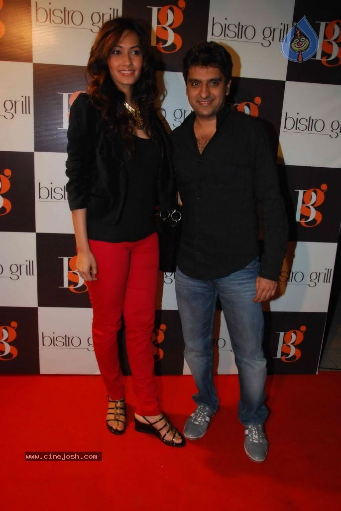 Bolly Celebs at Kiran Bawa Lohri Party - 4 / 64 photos