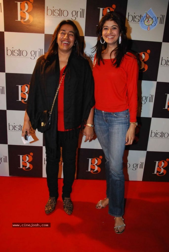 Bolly Celebs at Kiran Bawa Lohri Party - 6 / 64 photos