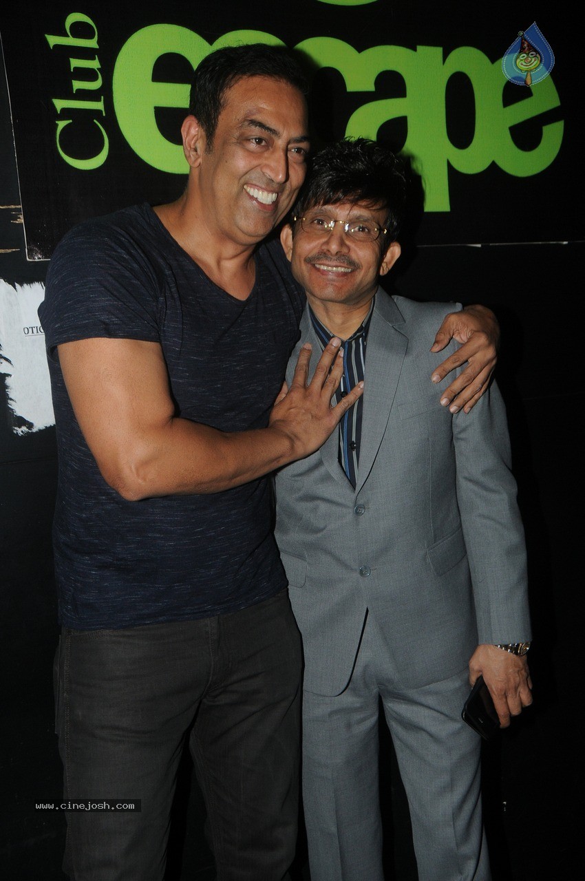 Bolly Celebs at KRK Bday Bash - 25 / 30 photos