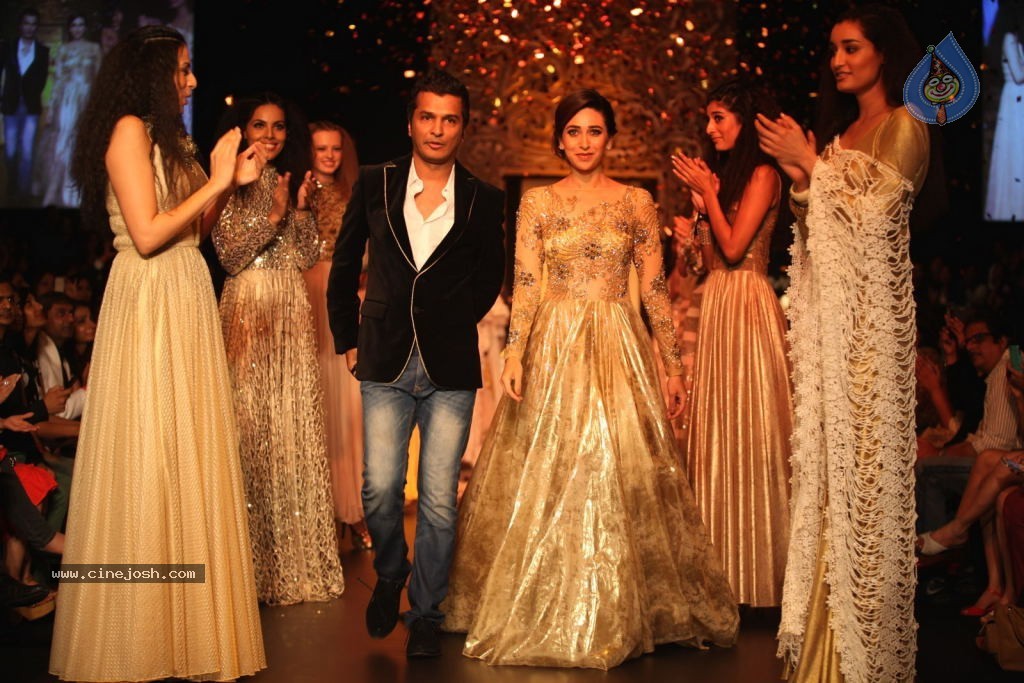 Bolly Celebs at LFW 2013 Winter Festive - 01 - 72 / 111 photos