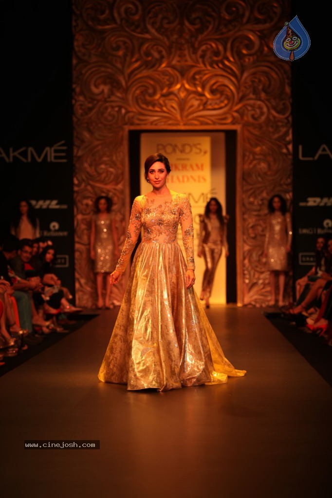 Bolly Celebs at LFW 2013 Winter Festive - 01 - 84 / 111 photos