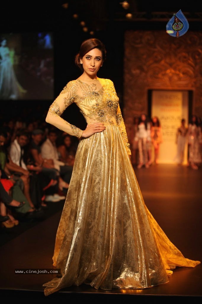 Bolly Celebs at LFW 2013 Winter Festive - 01 - 95 / 111 photos