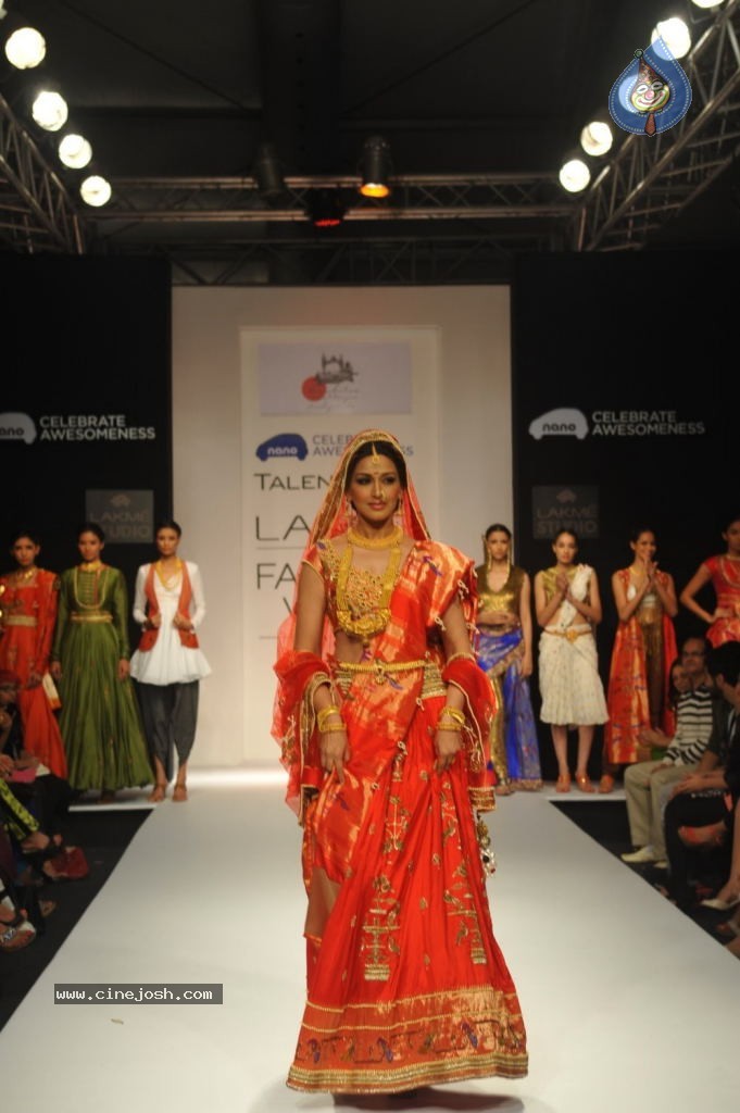 Bolly Celebs at LFW 2013 Winter Festive - 01 - 109 / 111 photos