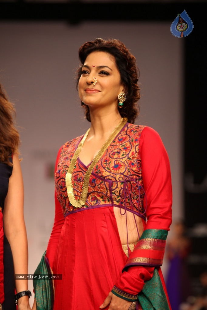 Bolly Celebs at LFW Winter Festive 2013 Day 4 - 39 / 109 photos