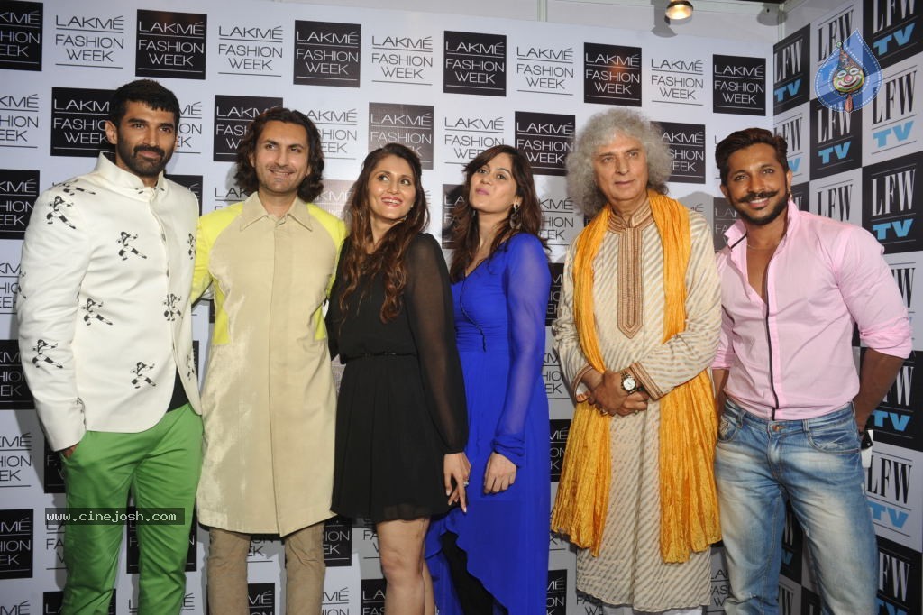 Bolly Celebs at LFW Winter Festive 2013 Day 4 - 46 / 109 photos