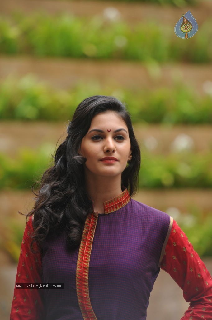 Bolly Celebs at LFW Winter Festive 2013 Day 4 - 49 / 109 photos