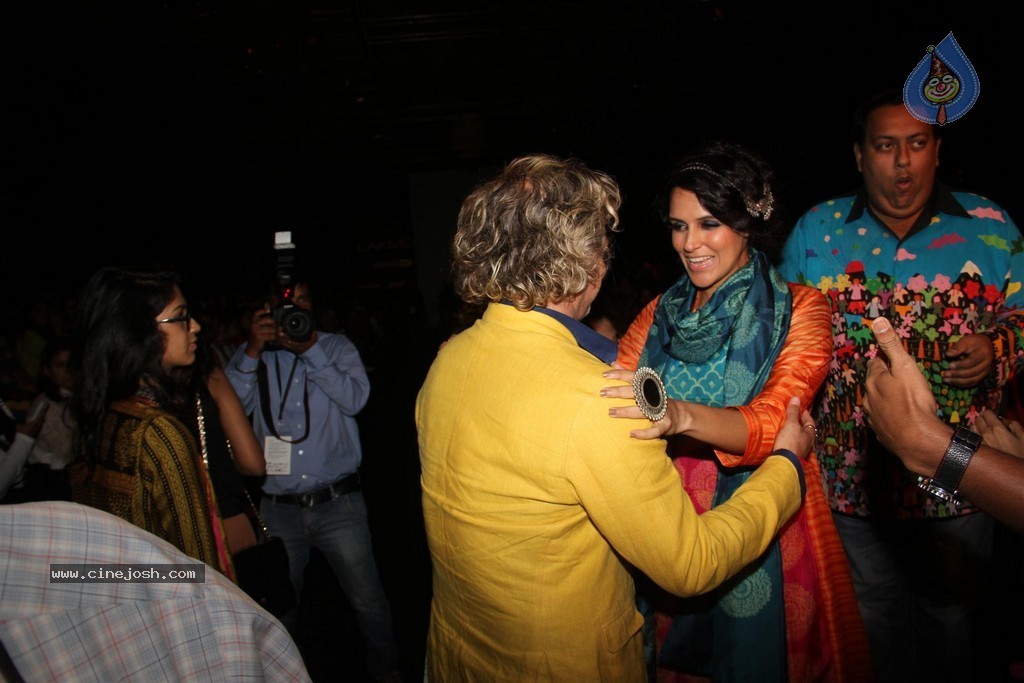 Bolly Celebs at LFW Winter Festive 2014 - 11 / 81 photos