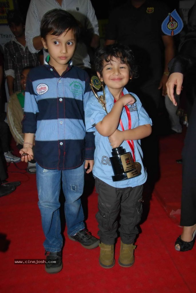 Bolly Celebs at Lions Gold Awards Event - 32 / 79 photos