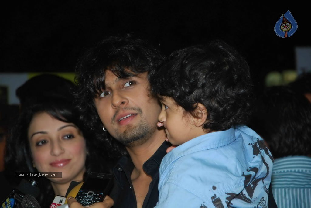 Bolly Celebs at Lions Gold Awards Event - 77 / 79 photos