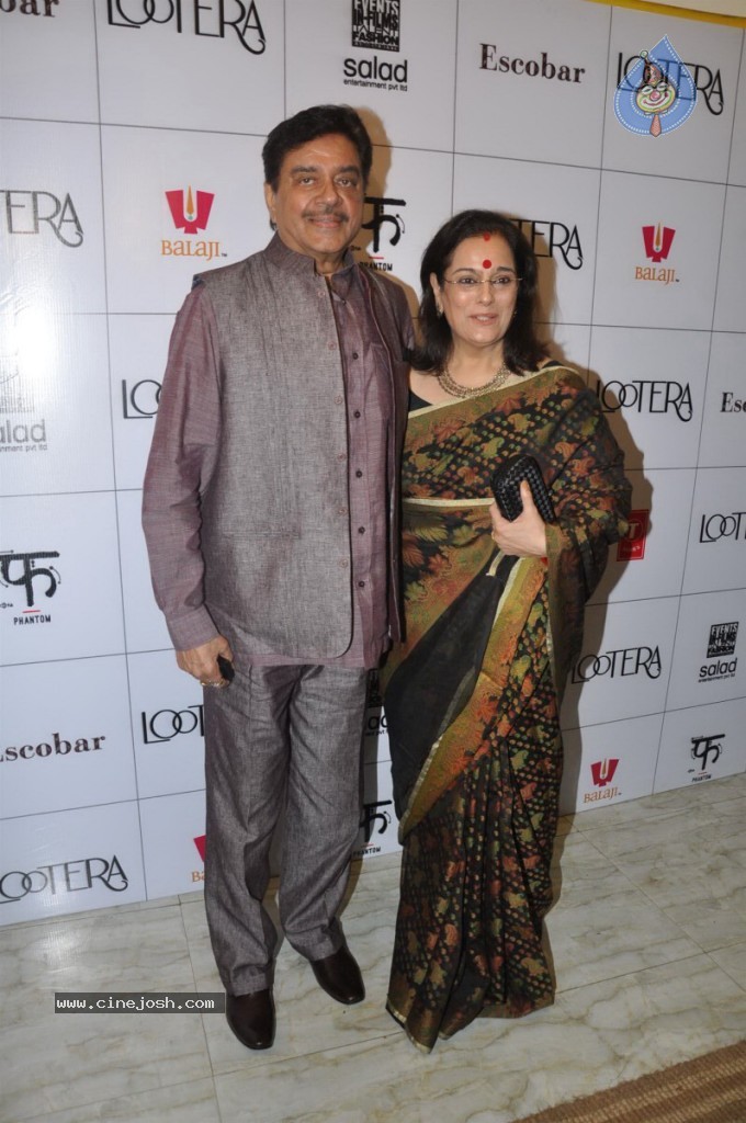 Bolly Celebs at Lootera Success Bash - 73 / 92 photos