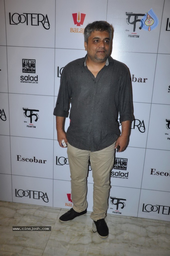 Bolly Celebs at Lootera Success Bash - 78 / 92 photos