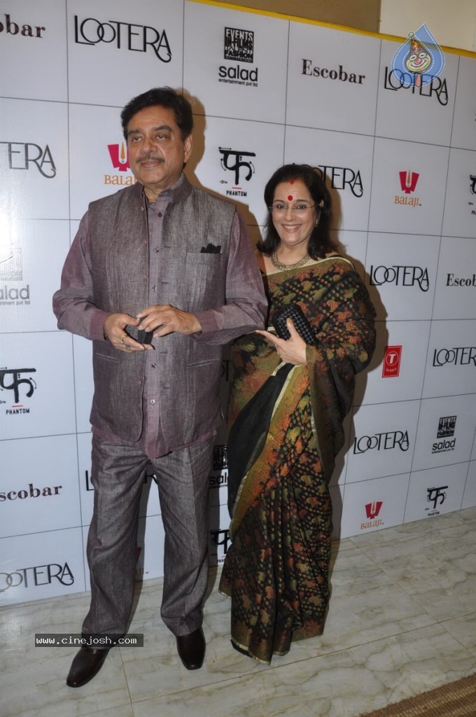 Bolly Celebs at Lootera Success Bash - 88 / 92 photos