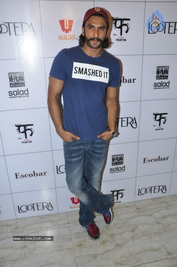 Bolly Celebs at Lootera Success Bash - 91 / 92 photos