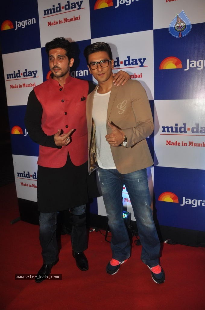 Bolly Celebs at Mid Day Newspaper Relaunch Party - 60 / 152 photos