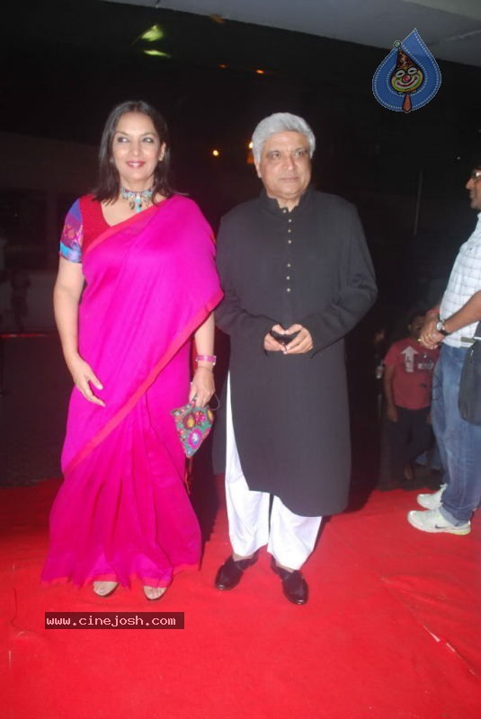 Bolly Celebs at Miley Naa Miley Hum Premiere Show - 16 / 62 photos