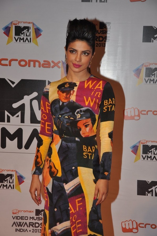Bolly Celebs at MTV Video Music Awards  - 76 / 150 photos