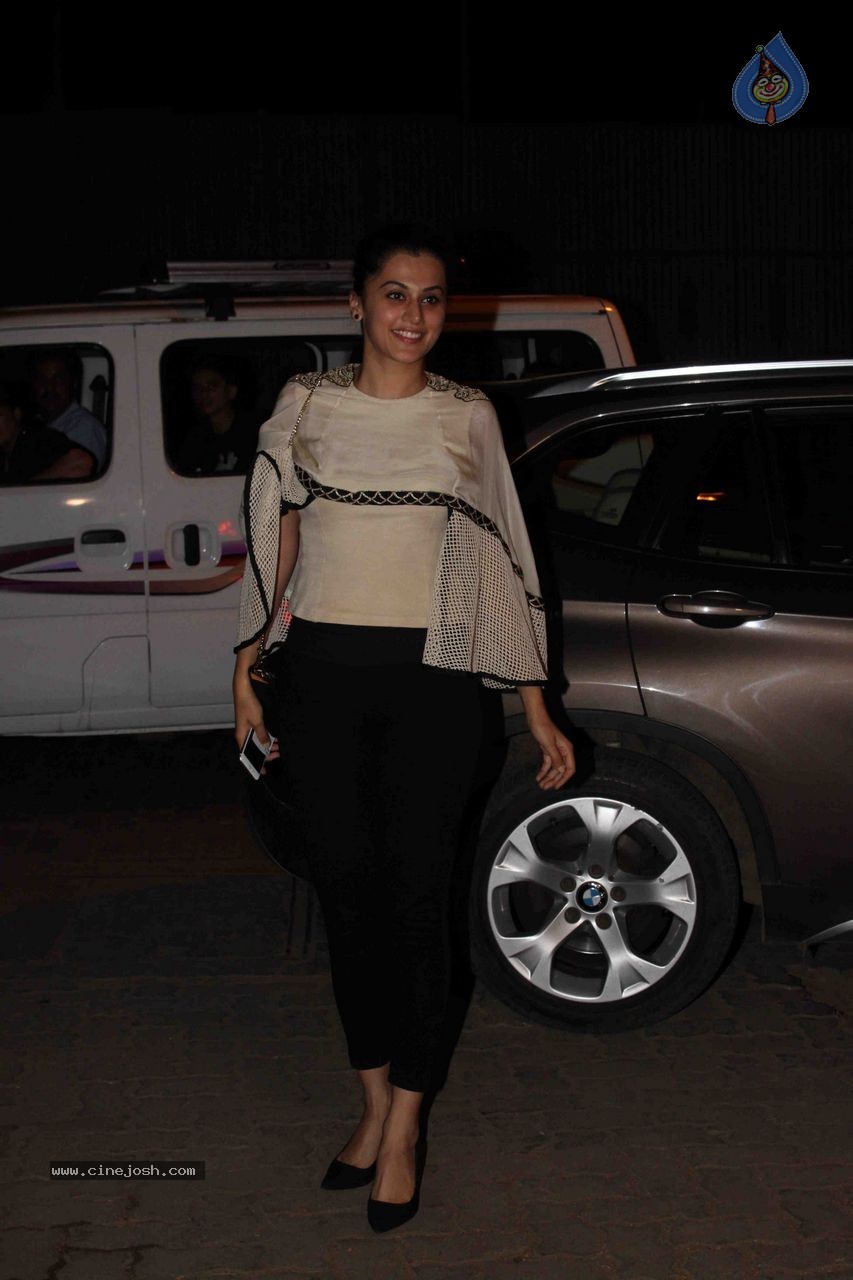 Bolly Celebs at Mukesh Chabbra Bday Party 01 - 47 / 87 photos