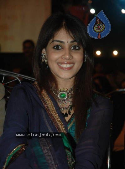 Bolly Celebs at Mumbai Police Show 2010 - 9 / 76 photos