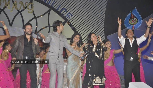 Bolly Celebs at Mumbai Police Show 2010 - 57 / 76 photos