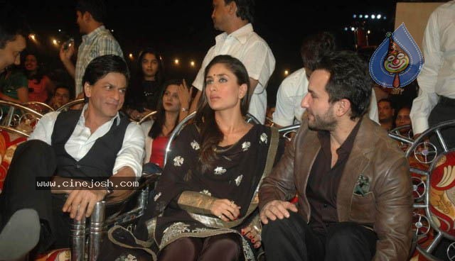 Bolly Celebs at Mumbai Police Show 2010 - 62 / 76 photos