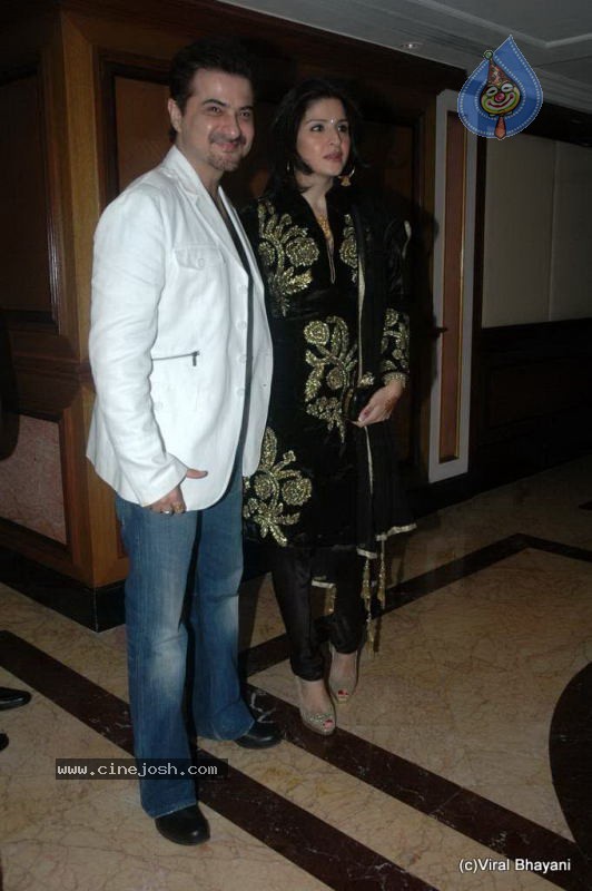 Bolly Celebs at Neelam Wedding Reception - 65 / 150 photos