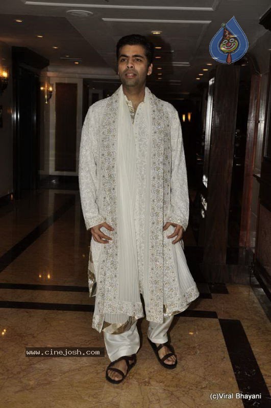 Bolly Celebs at Neelam Wedding Reception - 69 / 150 photos