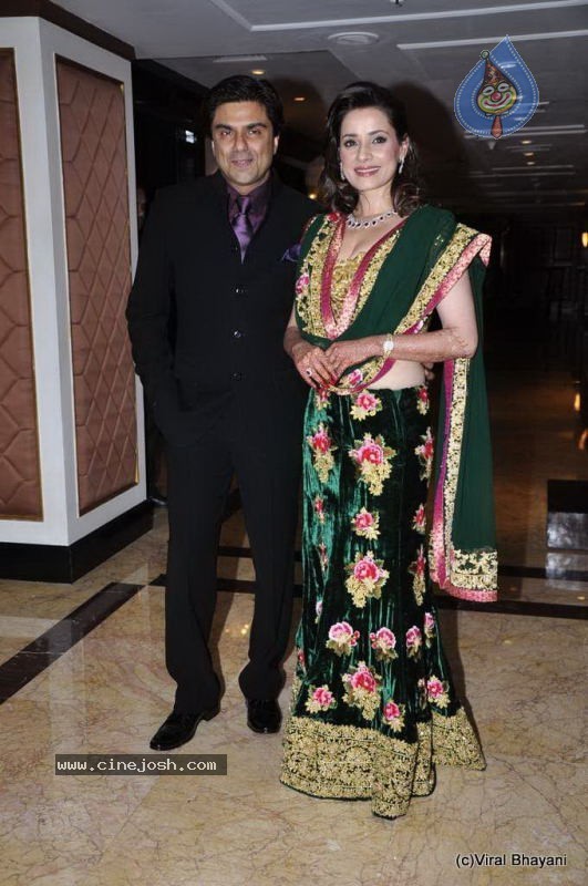 Bolly Celebs at Neelam Wedding Reception - 80 / 150 photos
