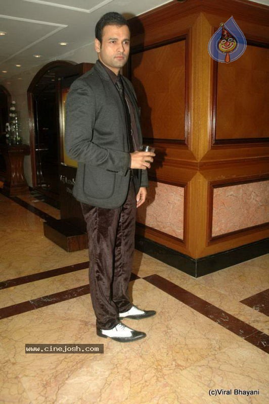 Bolly Celebs at Neelam Wedding Reception - 119 / 150 photos