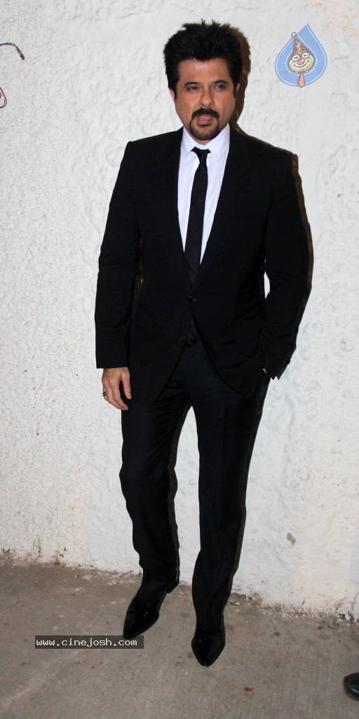 Bolly Celebs at Parmeshwar Godrej Oprah Party - 26 / 34 photos