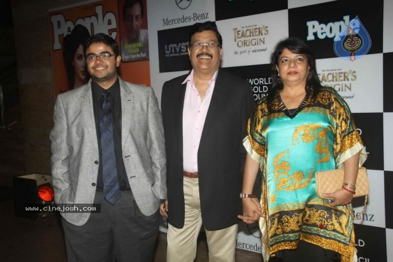 Bolly Celebs at People Magazine Best Dressed Awards 2011 - 7 / 58 photos