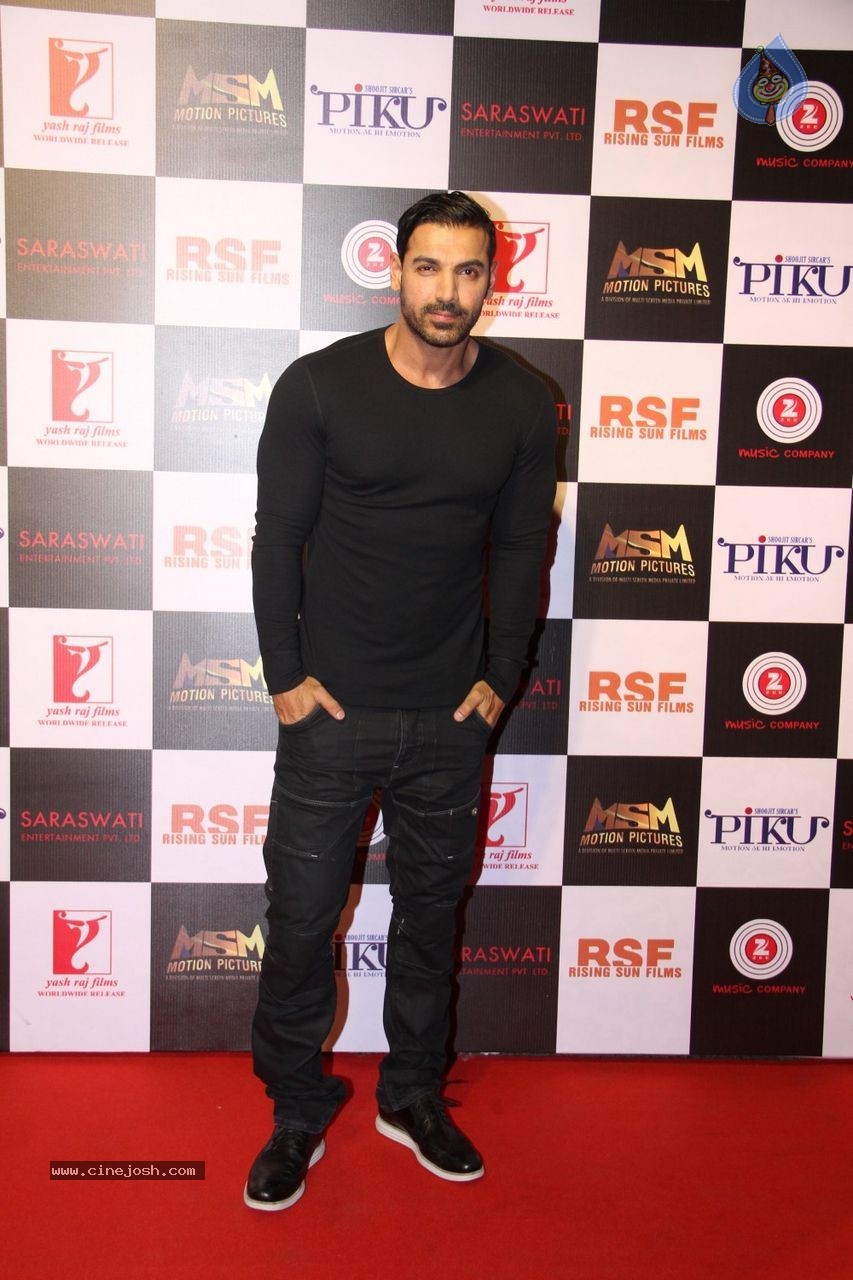 Bolly Celebs at Piku Success Party - 5 / 96 photos