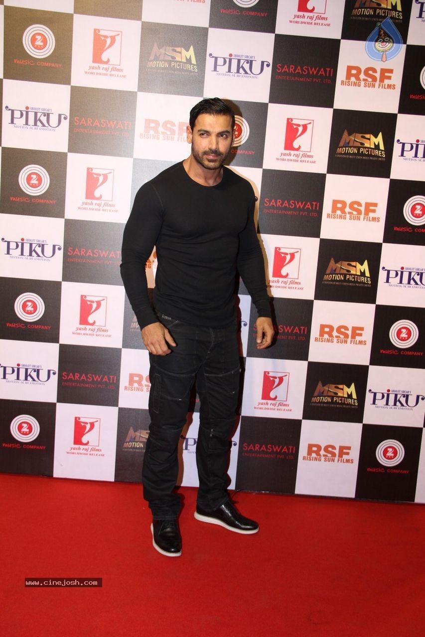 Bolly Celebs at Piku Success Party - 22 / 96 photos