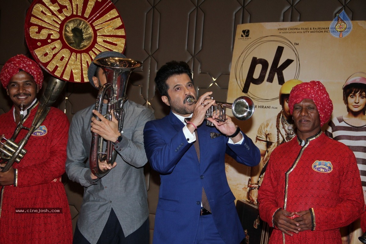 Bolly Celebs at PK Movie Grand Success Party - 36 / 96 photos