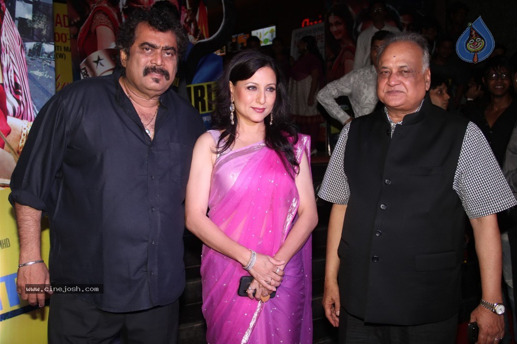 Bolly Celebs at Policegiri Premiere Show - 16 / 106 photos