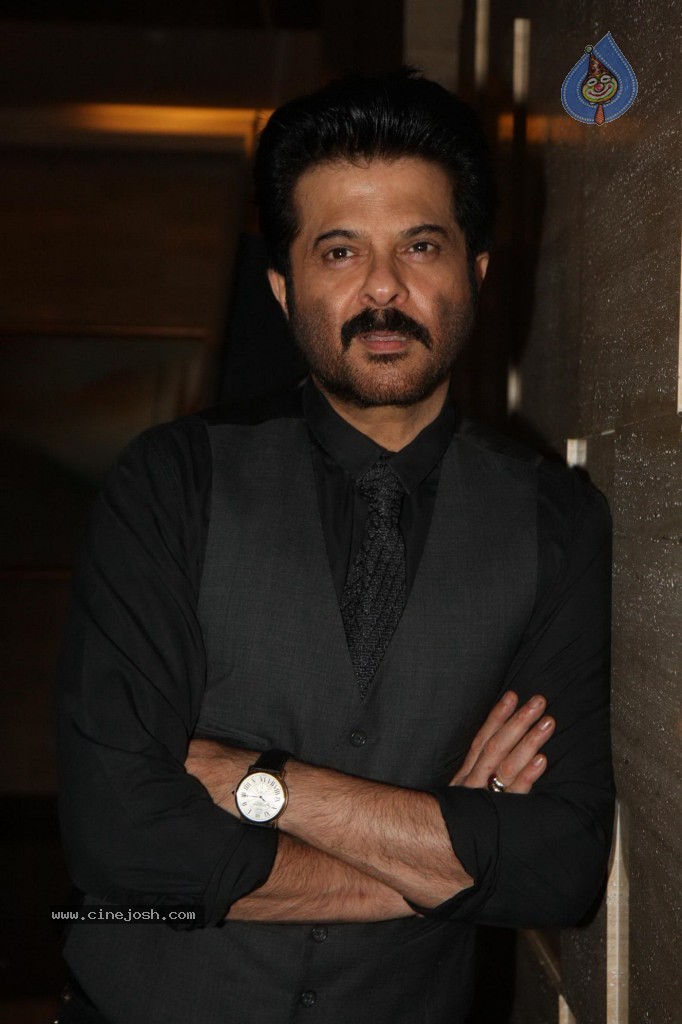 Bolly Celebs at Raanjhanaa Success Party - 67 / 70 photos