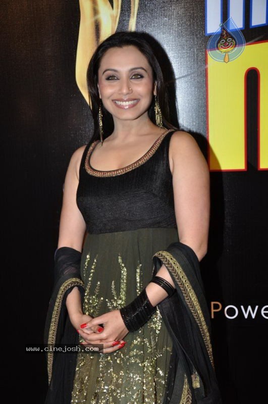 Bolly Celebs at Radio Mirchi Music Awards - 80 / 126 photos