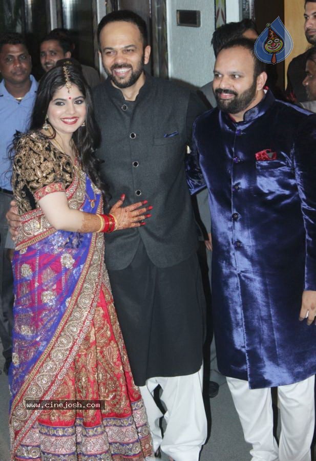 Bolly Celebs at Rohit Shetty Sister Wedding Reception - 13 / 59 photos