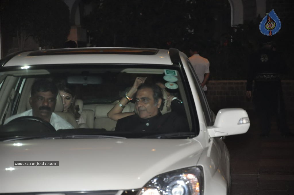 Bolly Celebs at Saif-Kareena Wedding Party - 70 / 80 photos