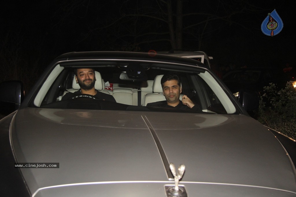 Bolly Celebs at Salman Khan Birthday Bash  - 52 / 53 photos