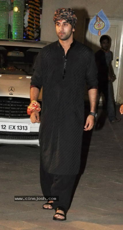 Bolly Celebs at Sanjay Dutt Mata ki Chowki Event - 27 / 129 photos