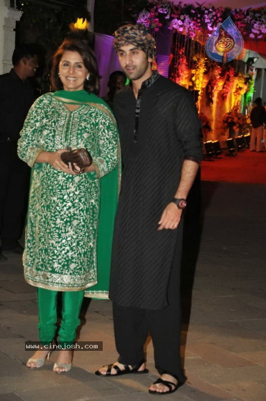 Bolly Celebs at Sanjay Dutt Mata ki Chowki Event - 94 / 129 photos