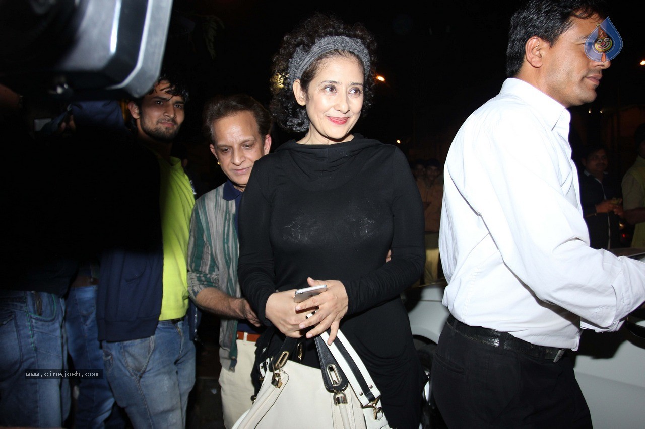 Bolly Celebs at Sanjay Leela Bhansali Party - 63 / 75 photos