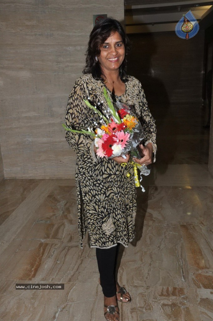 Bolly Celebs at Savvy Magazine Event - 27 / 43 photos