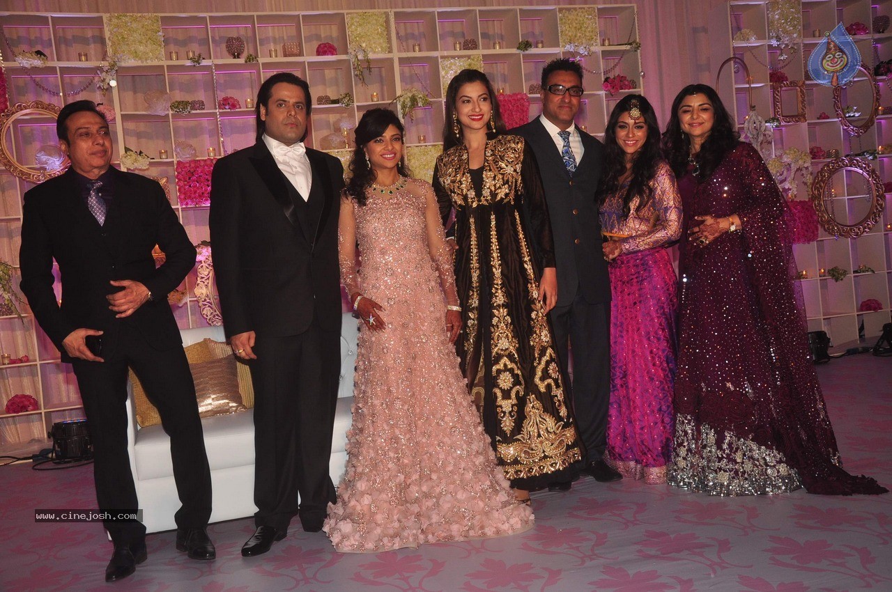 Bolly Celebs at Shirin and Uday Wedding Reception - 26 / 190 photos