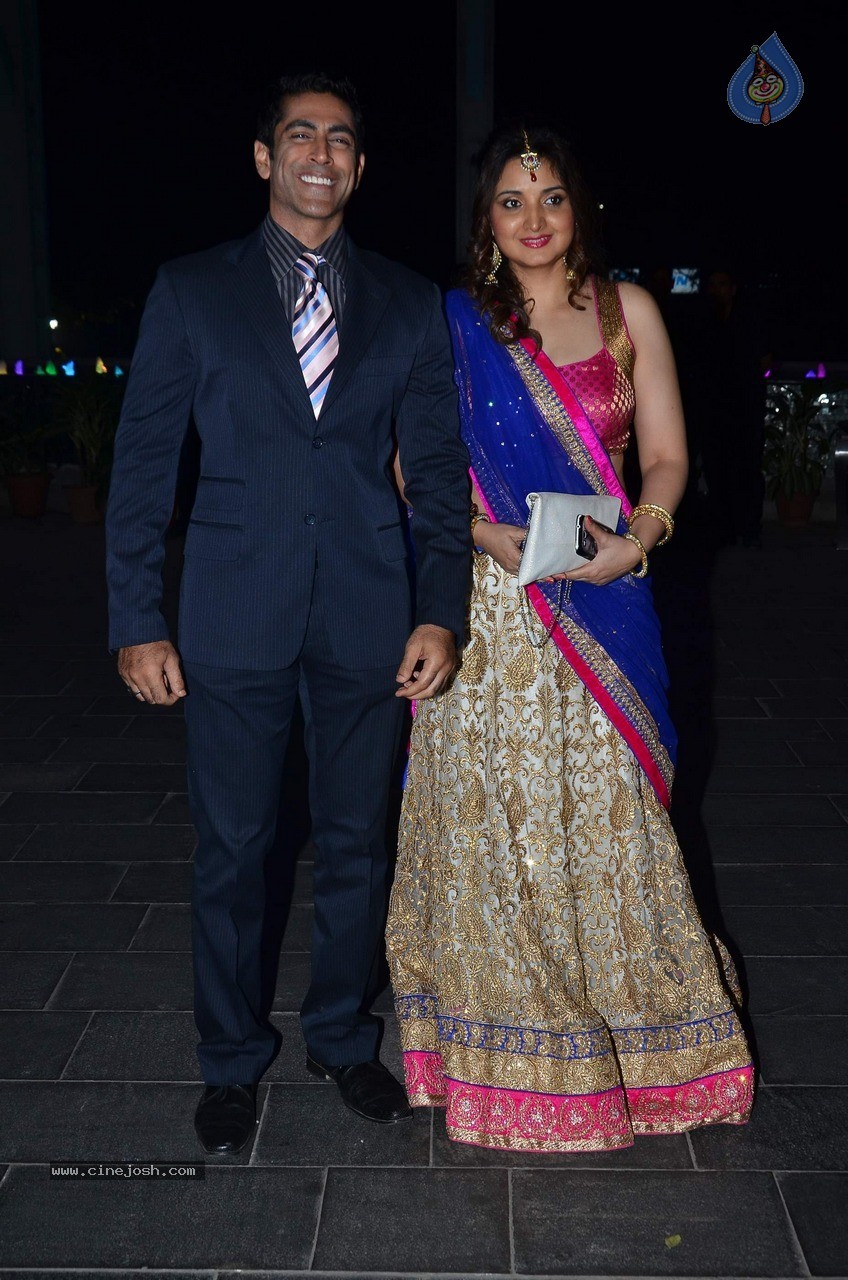 Bolly Celebs at Shirin and Uday Wedding Reception - 38 / 190 photos