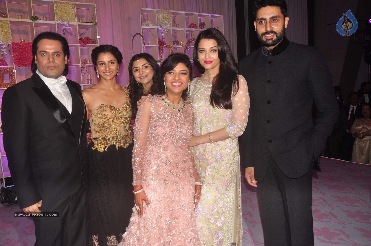Bolly Celebs at Shirin and Uday Wedding Reception - 188 / 190 photos